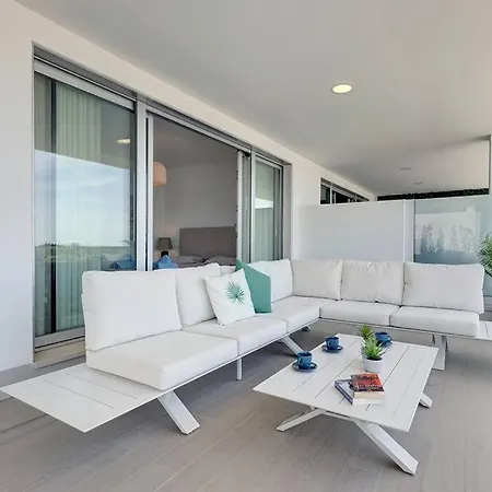 Διαμέρισμα Three-bedroom In